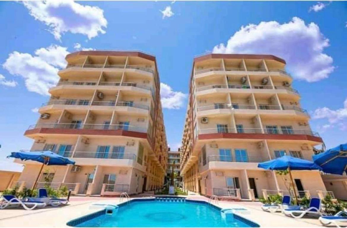 Casablanca Beach Resort With Private Beach And Swimming Pools Gurdaka Kültér fotó