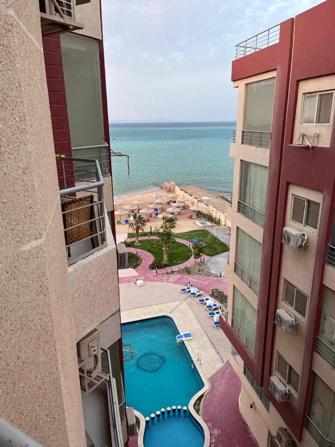 Casablanca Beach Resort With Private Beach And Swimming Pools Gurdaka Kültér fotó